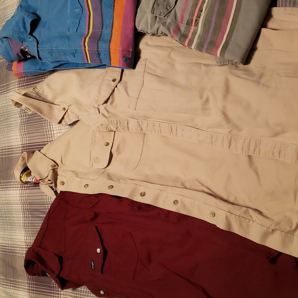 Lot of 5 - Men's Vintage Wrangler work shirts. Size XL